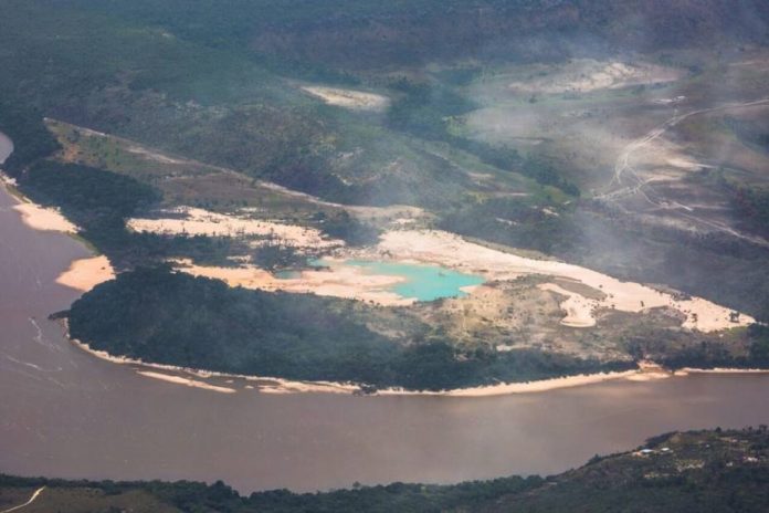 Financial Times alertó sobre la crisis medioambiental que enfrenta el Parque Nacional Canaima