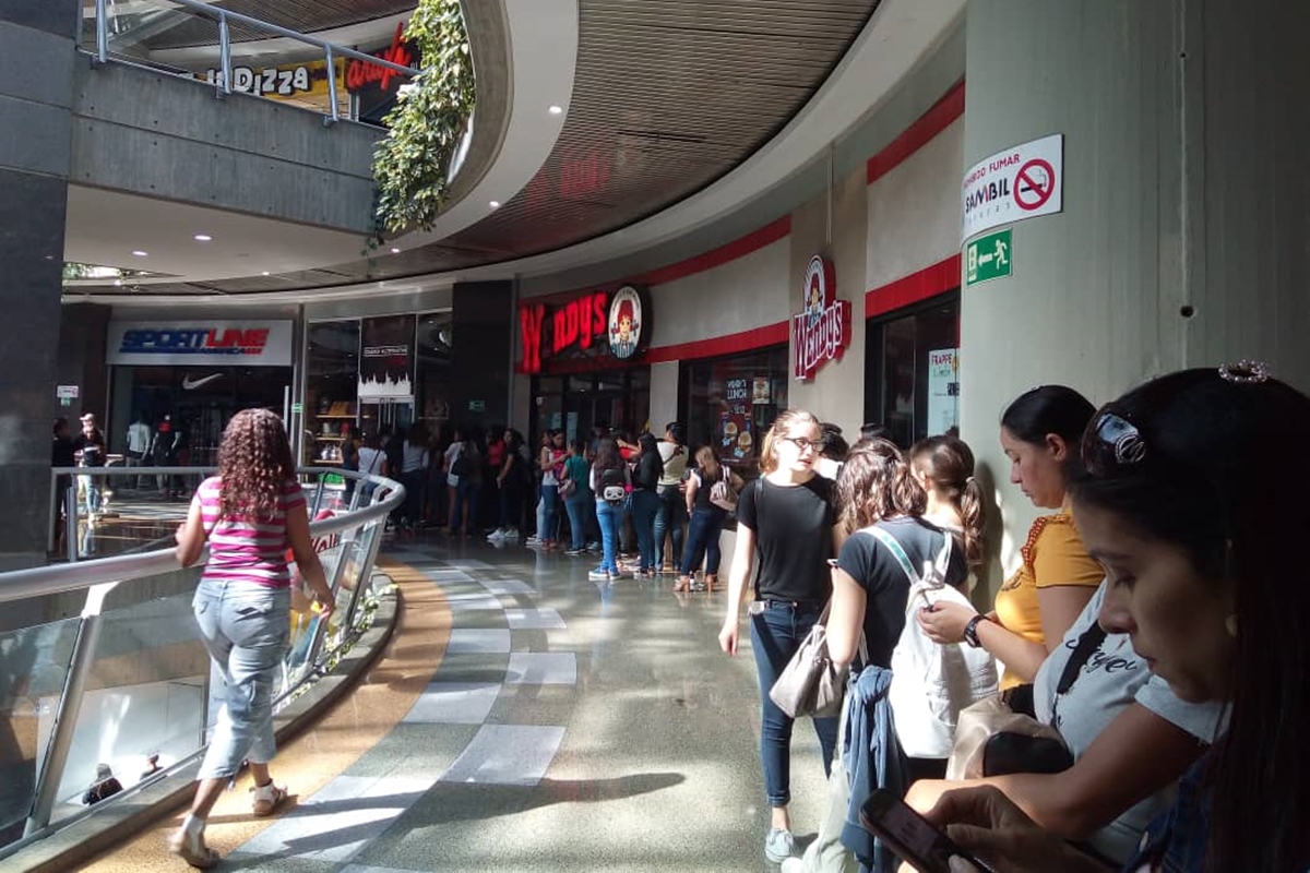 Así están las tiendas en Caracas por el Black Friday