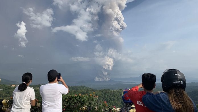Volcán Manila