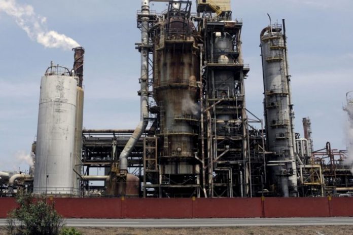 combustible pdvsa Aseguran que la producción de combustible en El Palito arrancará esta semana - petróleo venezolano - Advierten que la refinería El Palito podría estar paralizada hasta julio