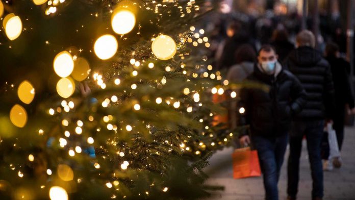 España endurecerá medidas en Navidad ante el aumento del covid-19