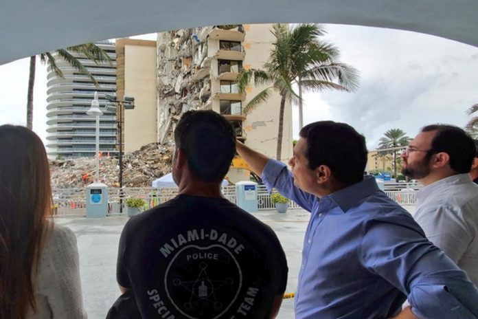 Carlos Vecchio desde Miami: Se está haciendo un esfuerzo sobrehumano para tratar de rescatar a las víctimas