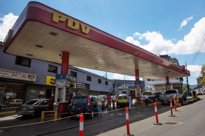 estaciones de servicio Aumento del precio de la gasolina afectó a 18% de los hogares en Venezuela gasolina subsidiada