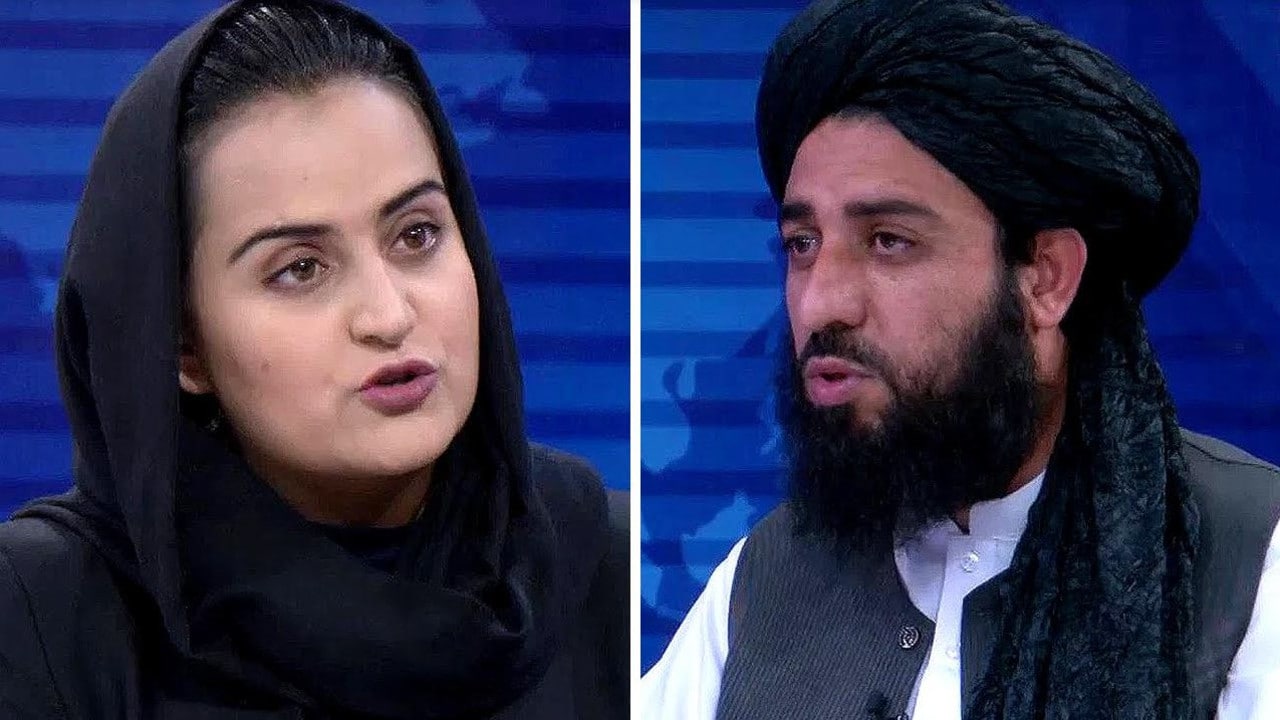 Periodista que entrevistó a los talibanes en agosto huyó de su país