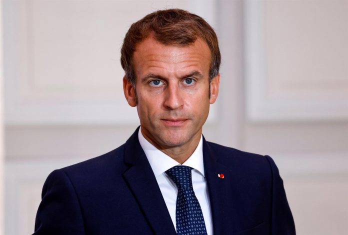 Emmanuel Macron-La primera ministra