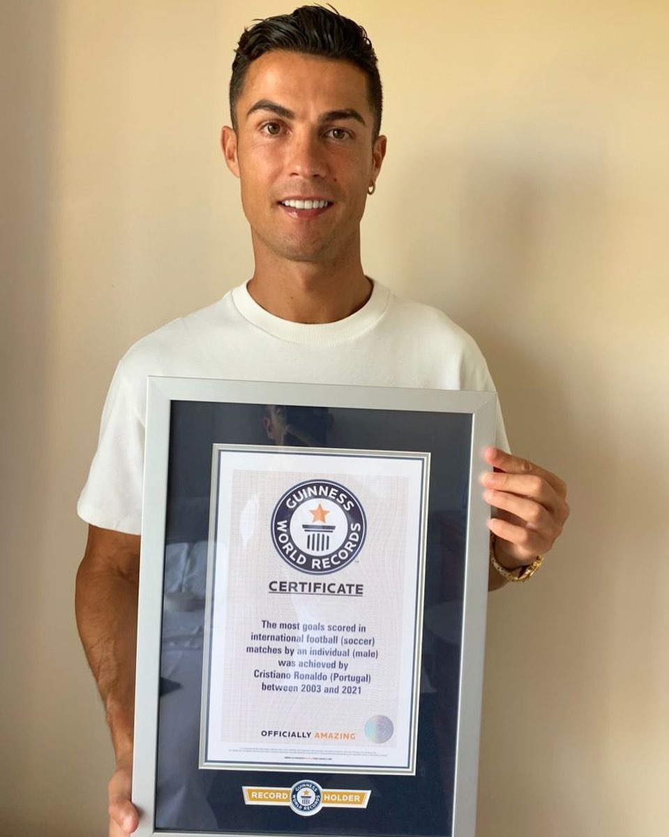 Cristiano Ronaldo celebró su Record Guiness como máximo goleador