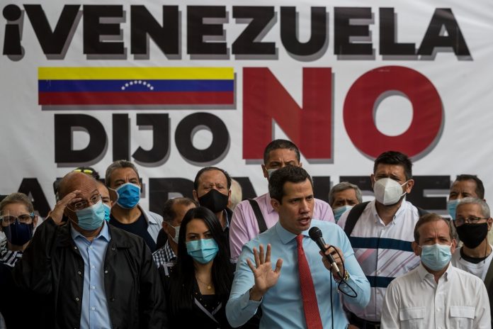 Georg Eickhoff: Se ha subestimado la operación de infiltración del chavismo en la oposición venezolana