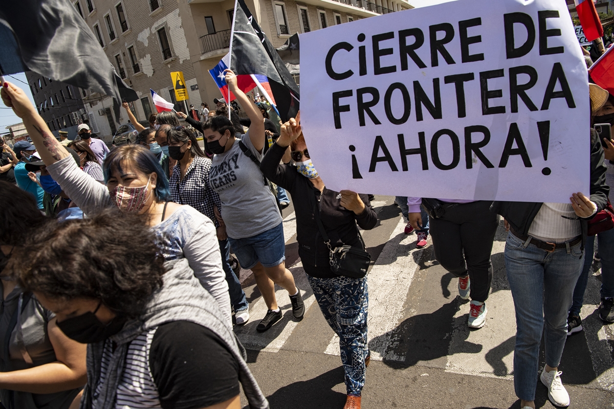 Organizaciones en Chile exigen al gobierno de Sebastián Piñera cambiar la política migratoria