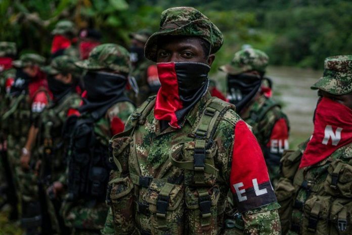 Líder militar colombiano dijo que 1.900 guerrilleros operaban desde Venezuela