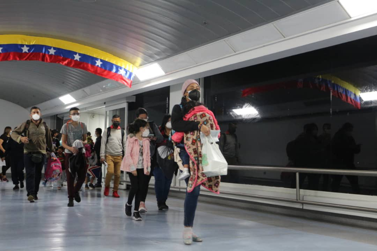 Más de 26.000 venezolanos regresaron al país con el Plan Vuelta a la Patria