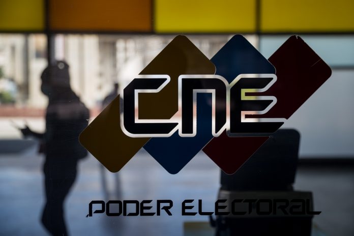 Silva Reyes CNE Candidatos a la gobernación de Barinas tendrán testigos en elecciones del 9-E-de referendo