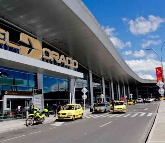 venezolanos aeropuerto Bogotá