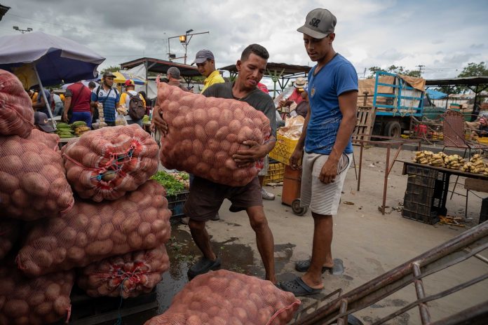 Bolívar, de estado minero venezolano a burbuja donde la subida de precios es la ley