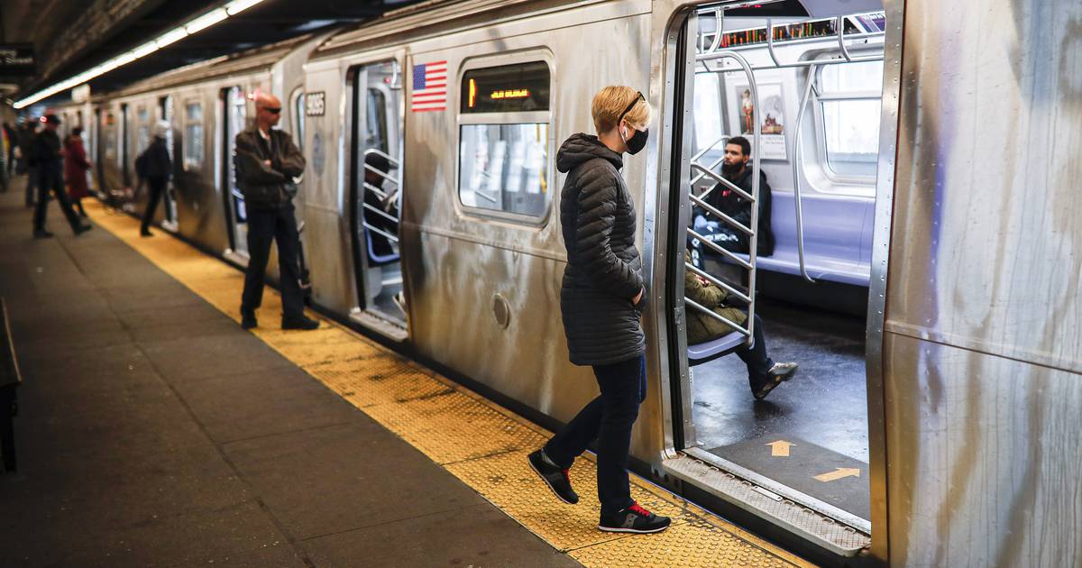 Metro de Nueva York pide vetar a pasajero por primera vez en su historia